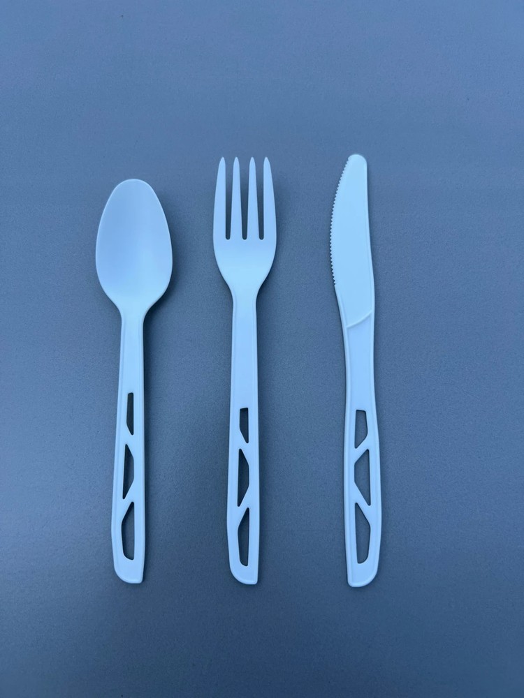 Cups & Cutlery Set (100 guests)