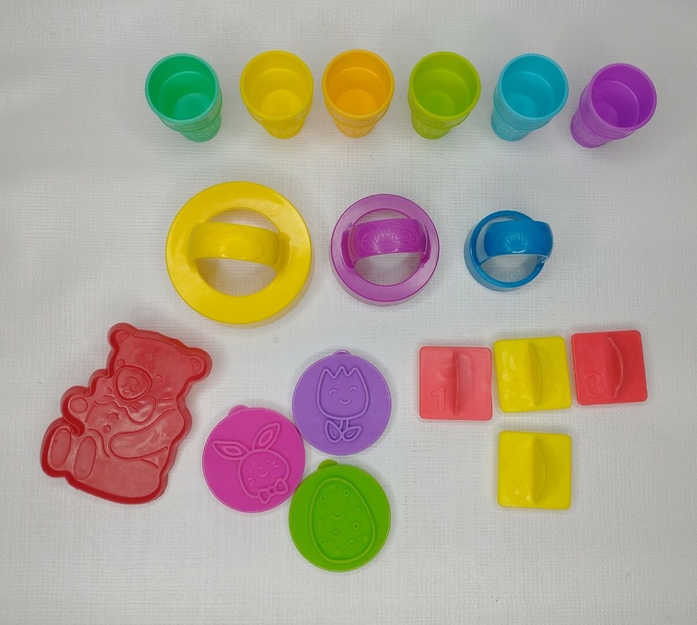 Play Doh Accessories 17 Piece Lot