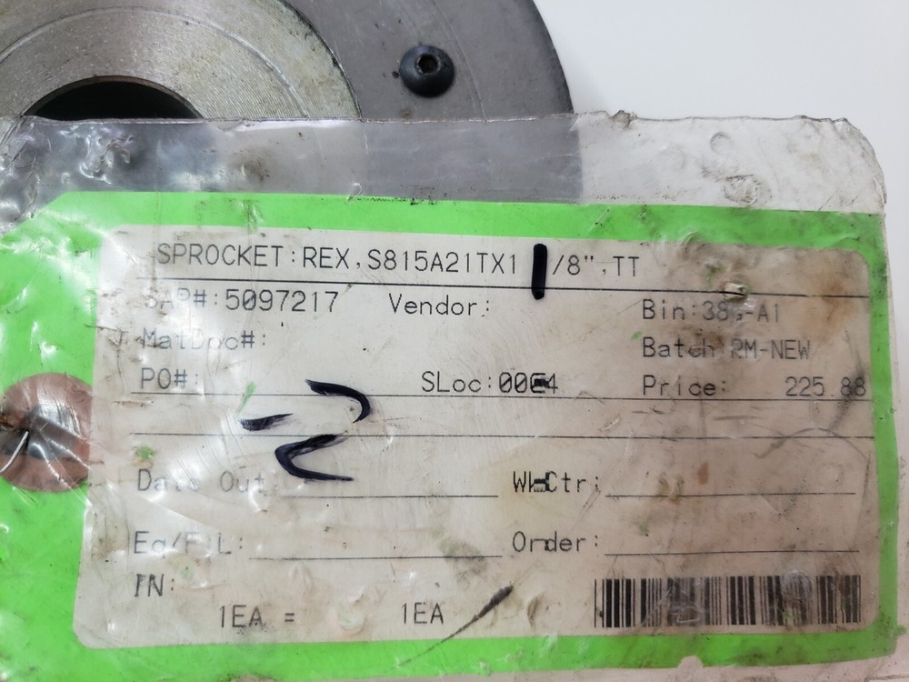 UNUSED - Rex S815A21 1-1/8" Solid Sprocket 815-21 w/ Guide