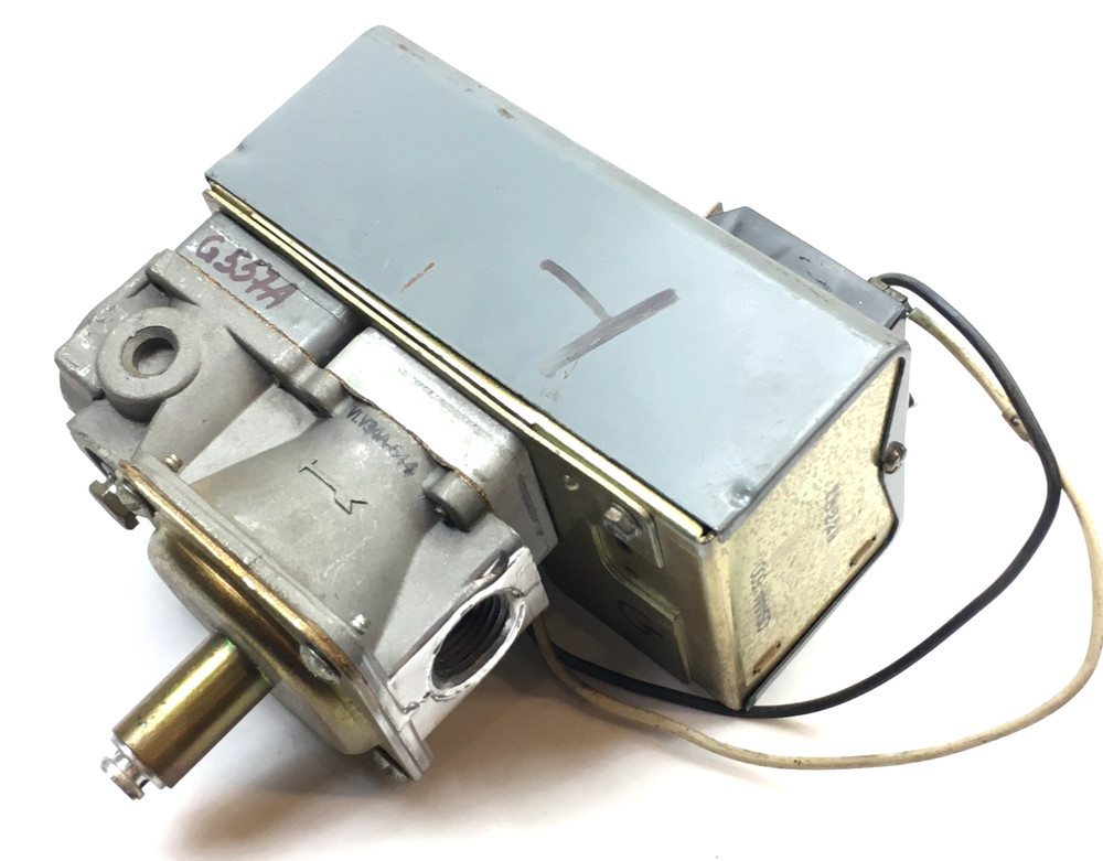 Johnson Controls CSA44A-600 Ignition Control Flame Sensor G60QCJ-1 used #G557A