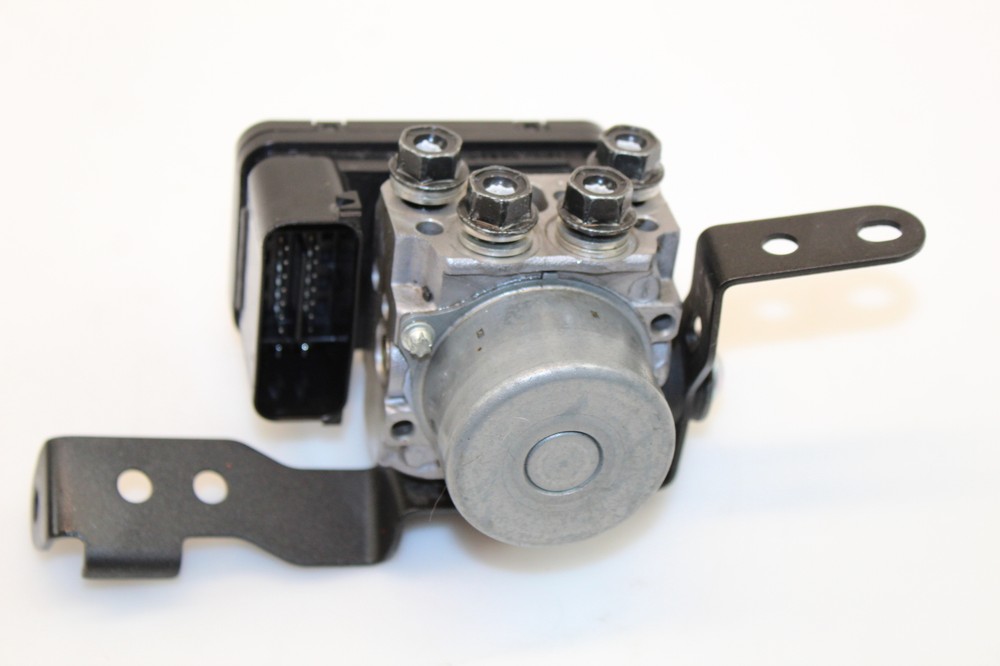 2018 2019 Kawasaki Ninja 400 Oem Abs Pump Unit Module H8