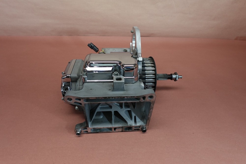 2003-2004 Harley Softail Deuce FXSTDSE2 5 Speed Transmission Gearbox