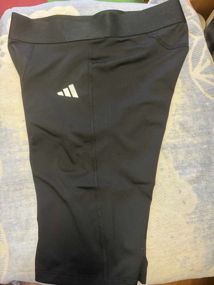 adidas SHRT TIGHT Compression Shorts Medium Lightweight Athletic Training HP0618