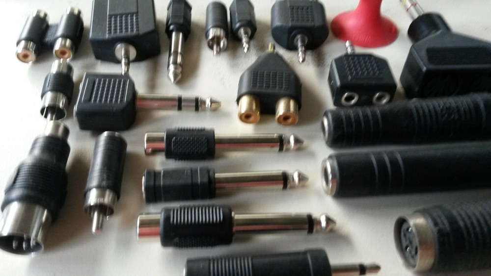SPECIAL OFFER 20 different audio plug adapter jack, RCA, diode, etc.