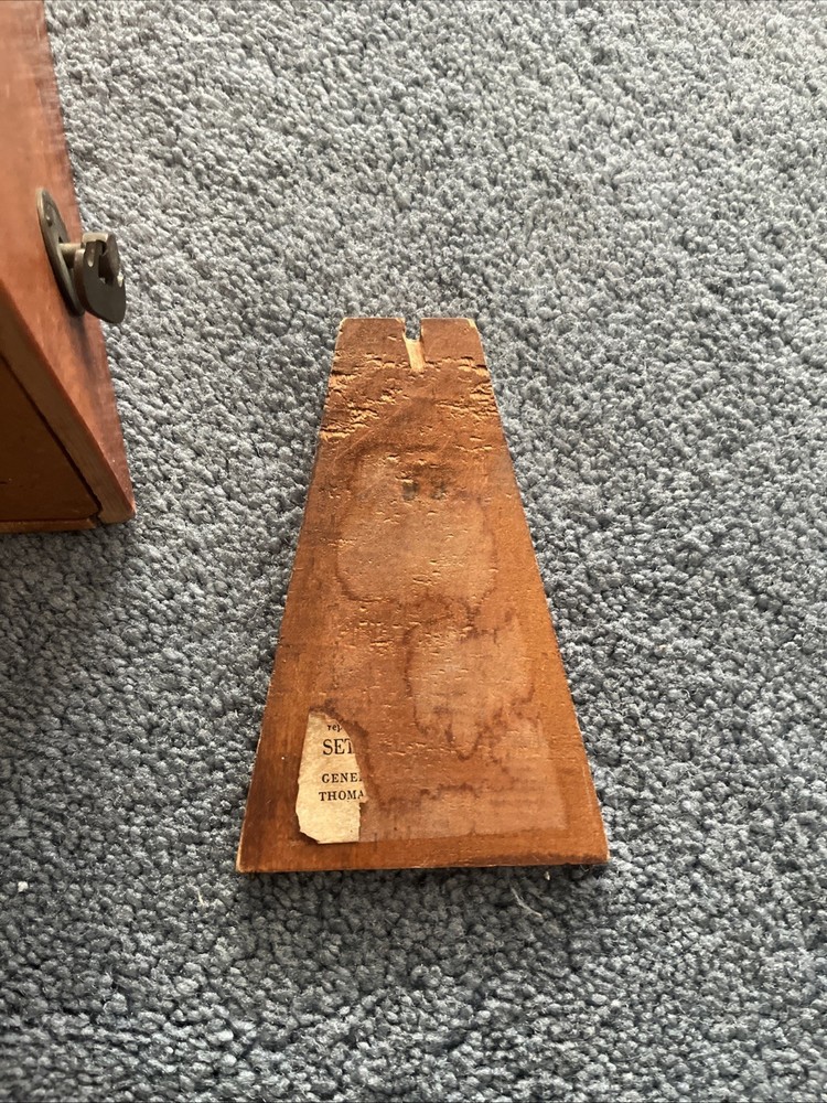 Seth Thomas METRONOME-7 ~ Wood Case, Wind Up ~ Working - Top Missing
