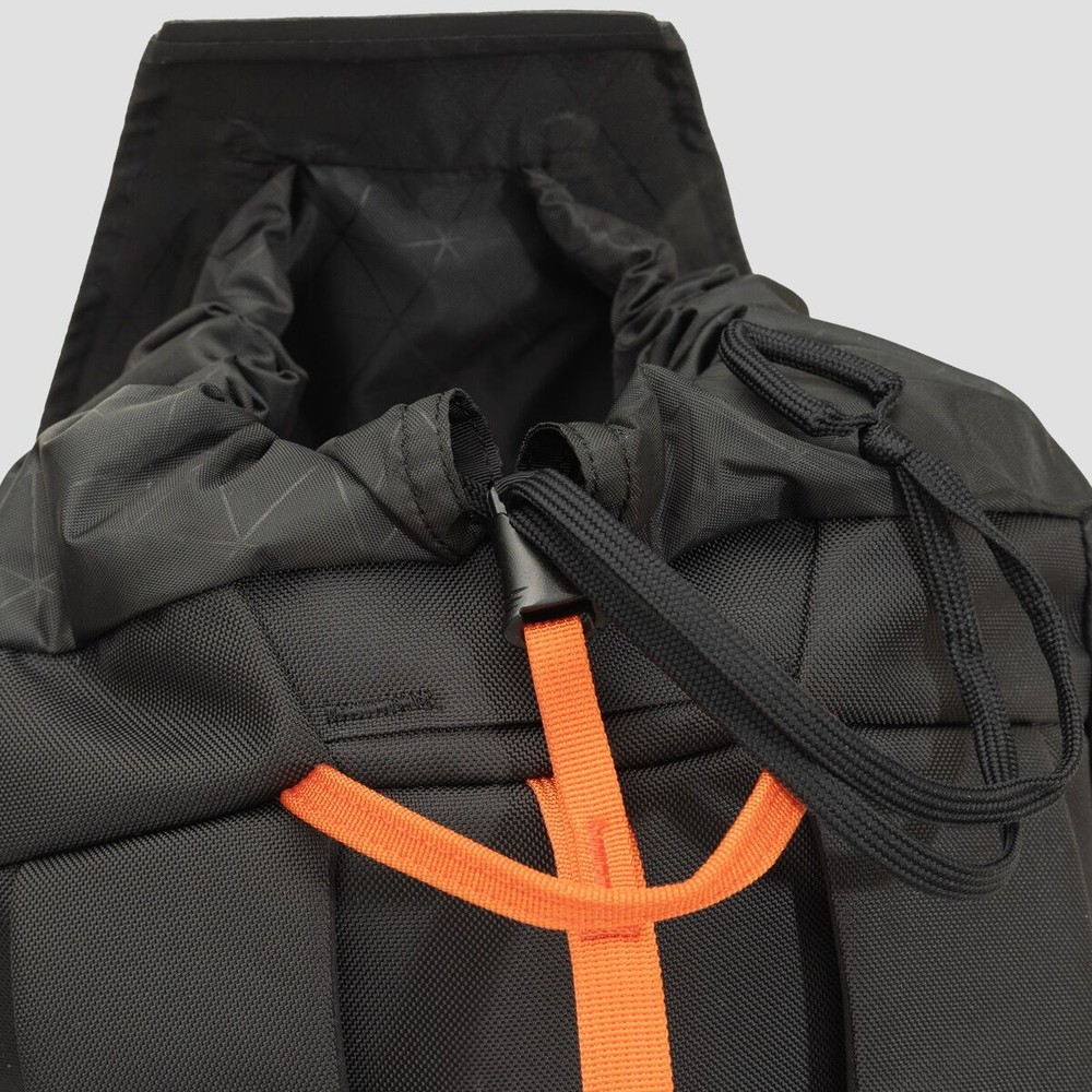 Black Diamond Rock Blitz 15L Backpack