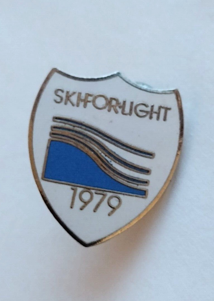 1979 SKI-FOR-LIGHT Small Lapel Tack Pin