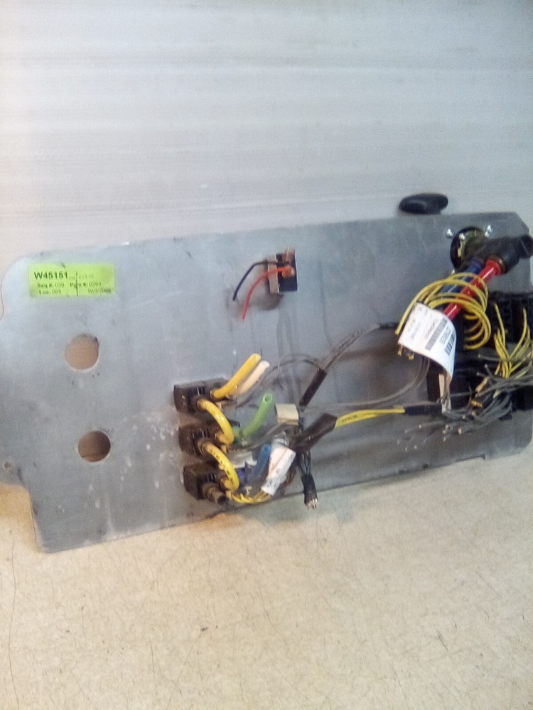 2006 Freightliner Columbia Switch Dash Panel W45151