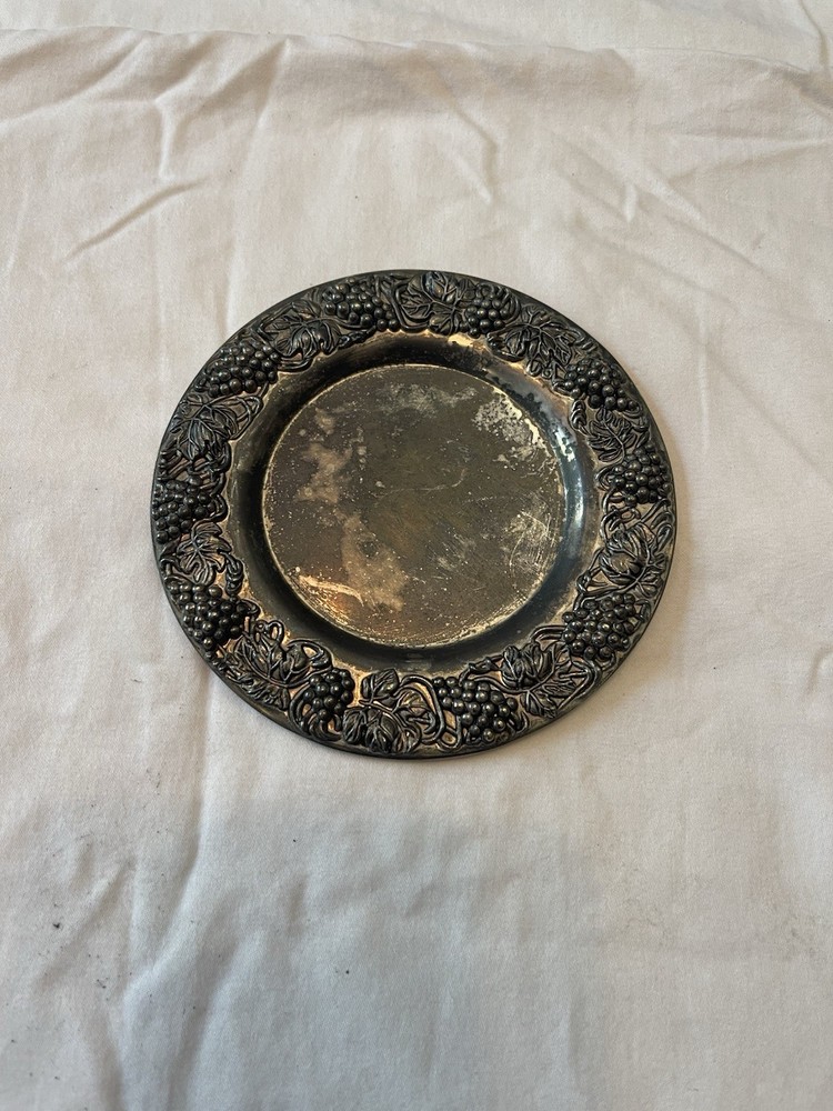 Silverplate Grapevine Pattern Coaster Decorative Plate Post-1940