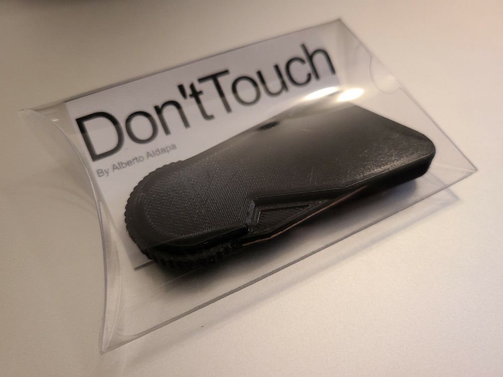 The first FOLDABLE stylus/door hook! Open doors and use public touchscreens.