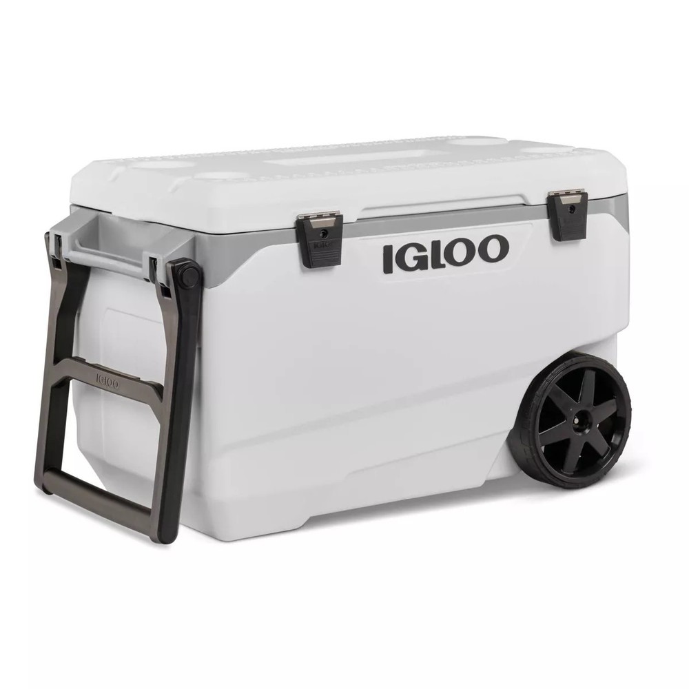 IGLOO LATITUDE 137 CANS 90 QUART ROLLING COOLER POLYETHYLENE - WHITE-GRAY
