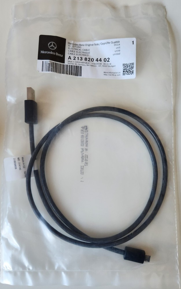 NEW OEM Mercedes Media Interface Android (Micro USB) Charger Cable A2138204402