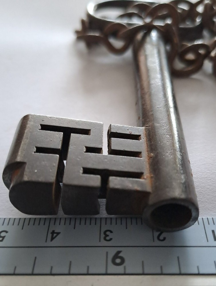 Bridge Ward Key - Good Condition