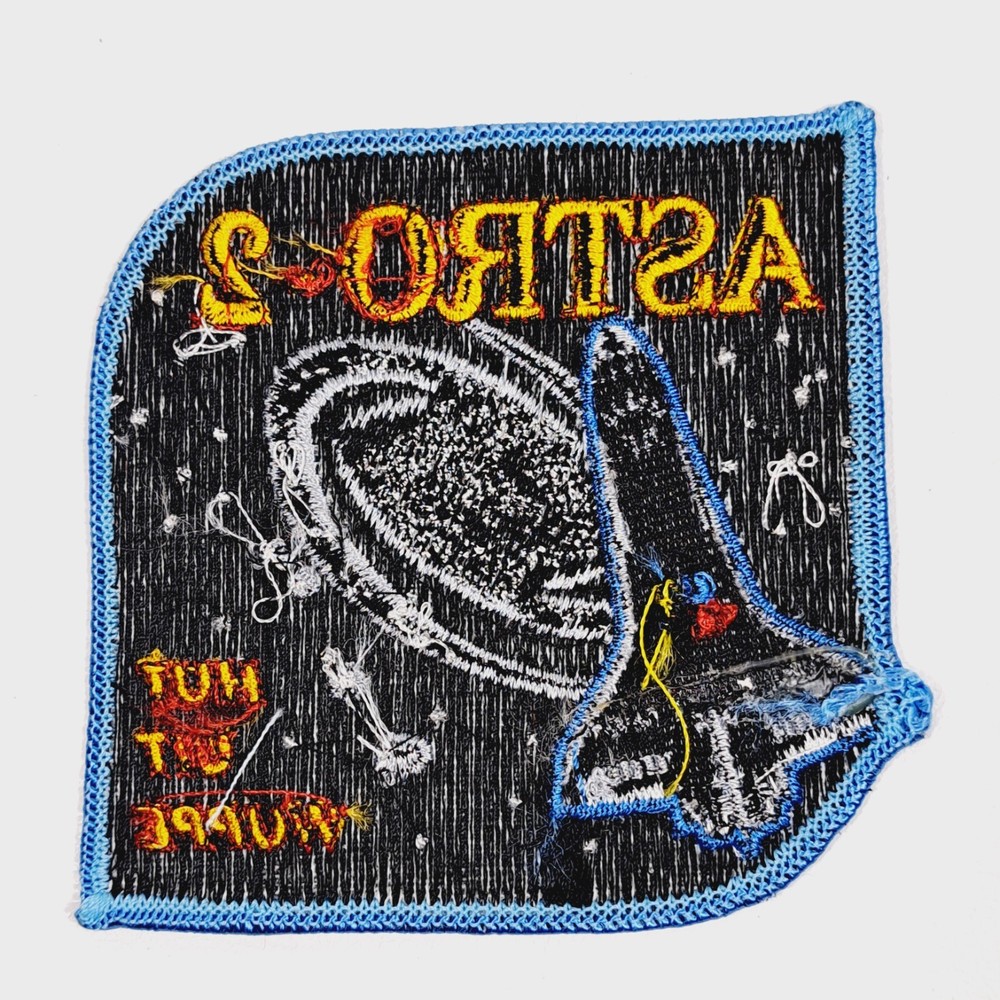 NASA PATCH ASTRO - 2 Hut Uit Wuppe ~ STS-67 ~ Space Shuttle Endeavour