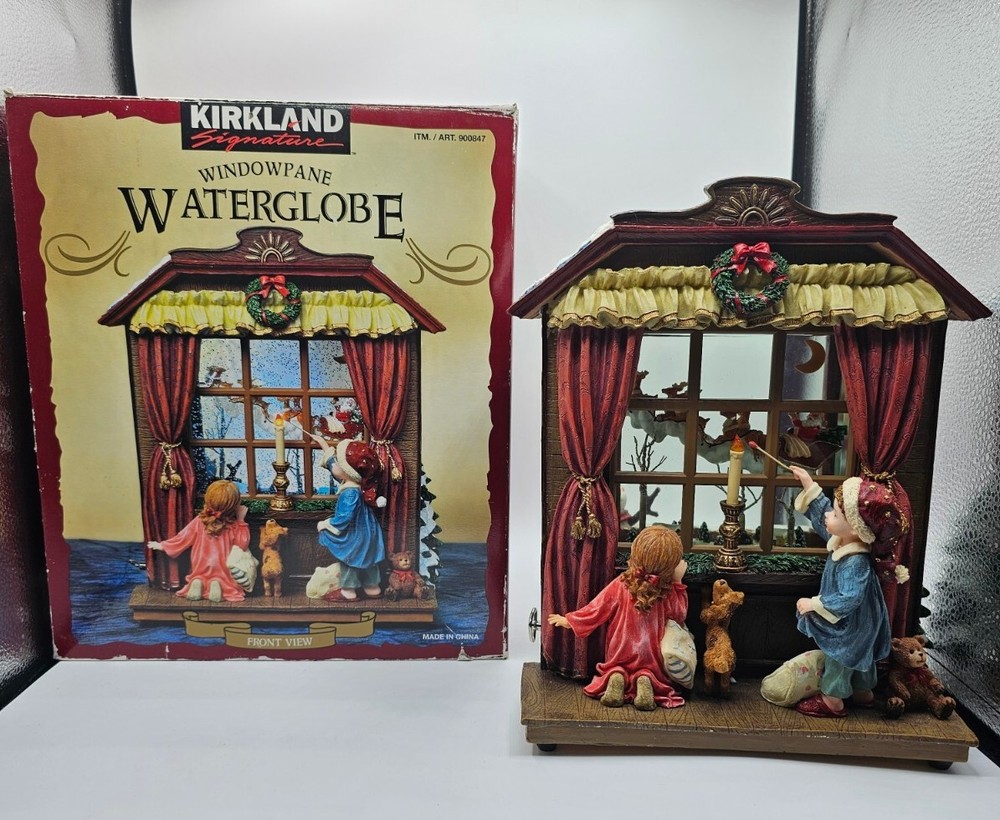 Kirkland windowpane waterglobe (Snowman) Read Description