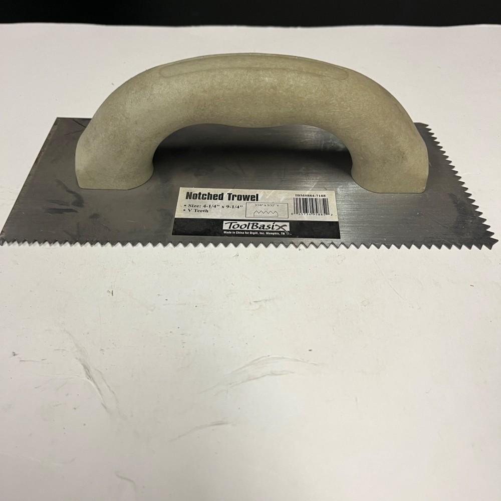 Tool Basix V Notched Trowel 9.25" x 4.25"