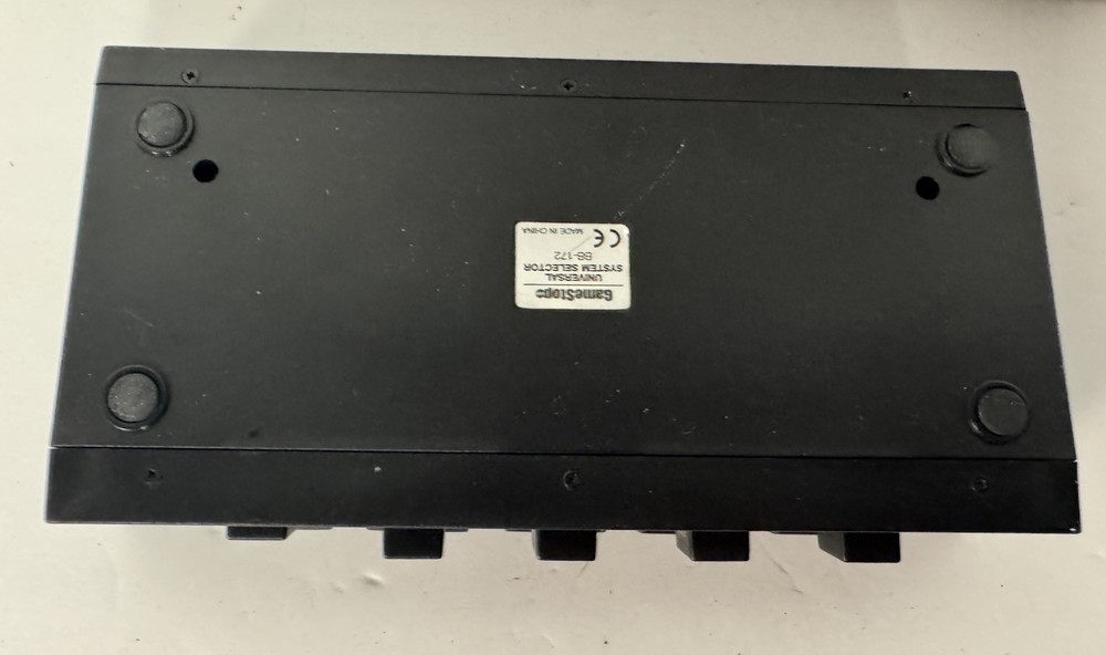 GameStop Universal System Selector BB-172 5-Port AV RCA S-Retro Console Switch