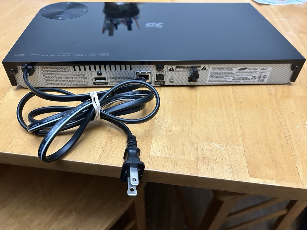 Samsung 3D BluRay Player: Discs, CDs, DVDs; HDMI USB Working Condition Black