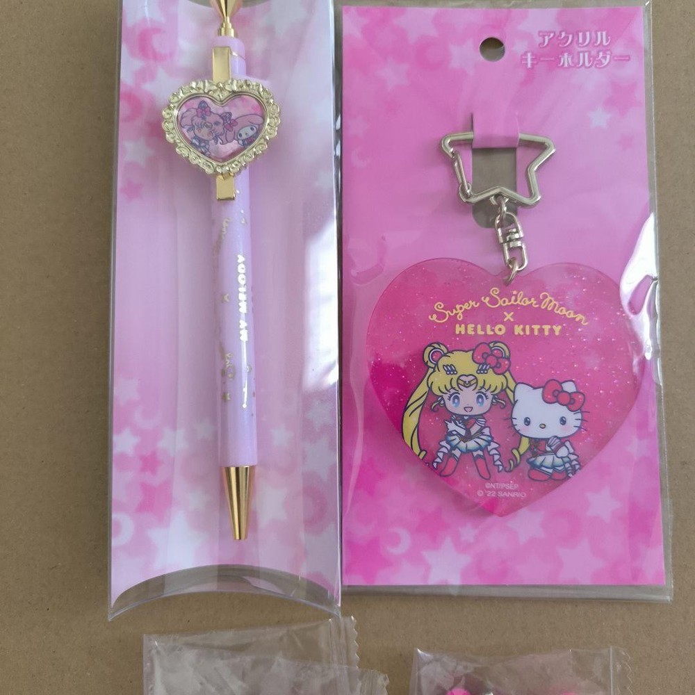 Sailor Moon x SanRIO 4-piece set