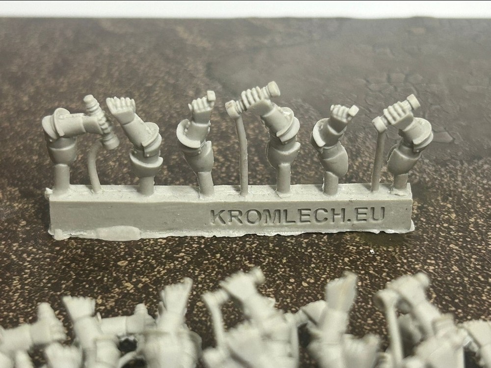 Kromlech Heavy Weapons Arms Bits Pack New