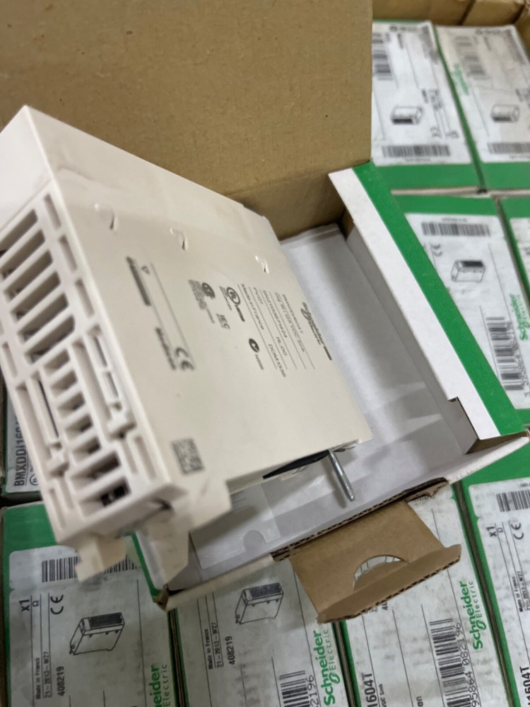1PC Schneider BMXDDI1604T Module PLC BMXDDI1604T New Expedited Shipping