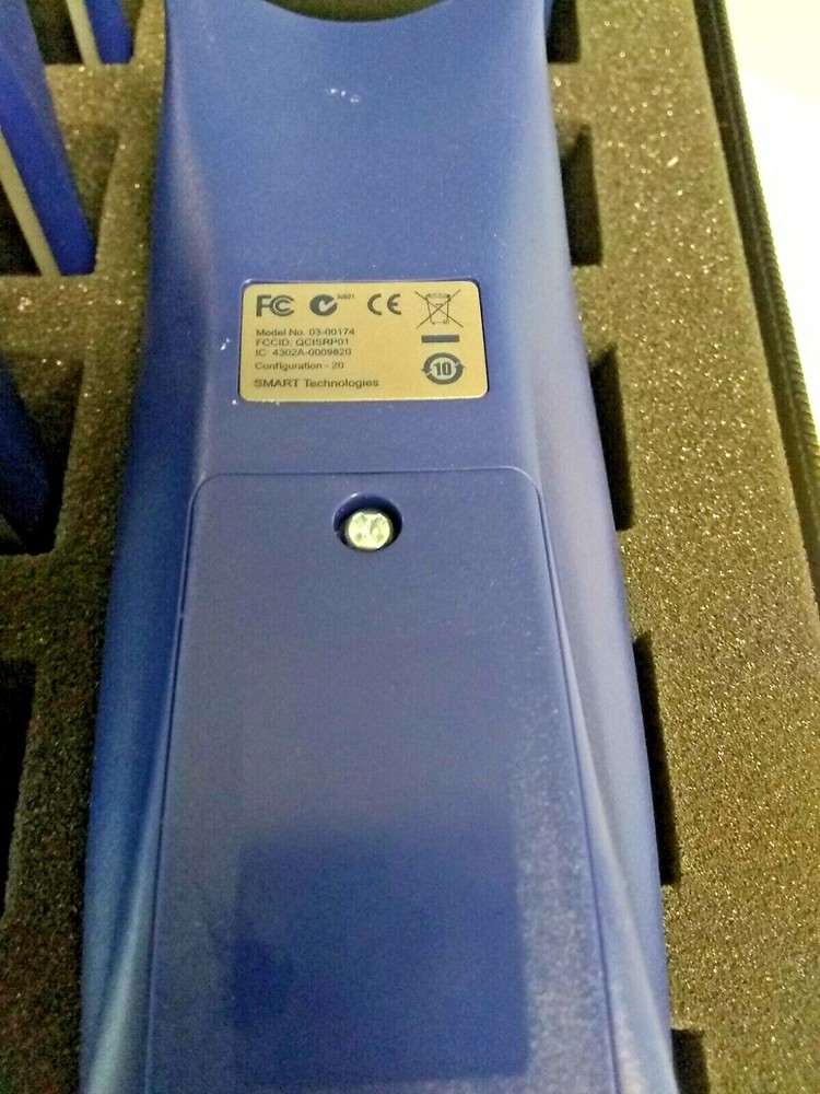 Smart Response PE (30) Remotes/Clickers With Receiver and Carry Case