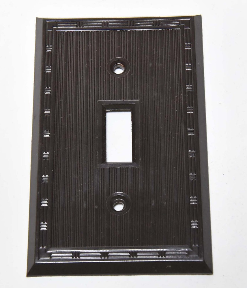VINTAGE BROWN BAKELITE SWITCH WALL PLATE