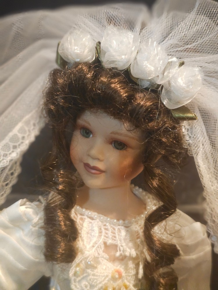 HAUNTED DOLL: Mia, Demon Bride!