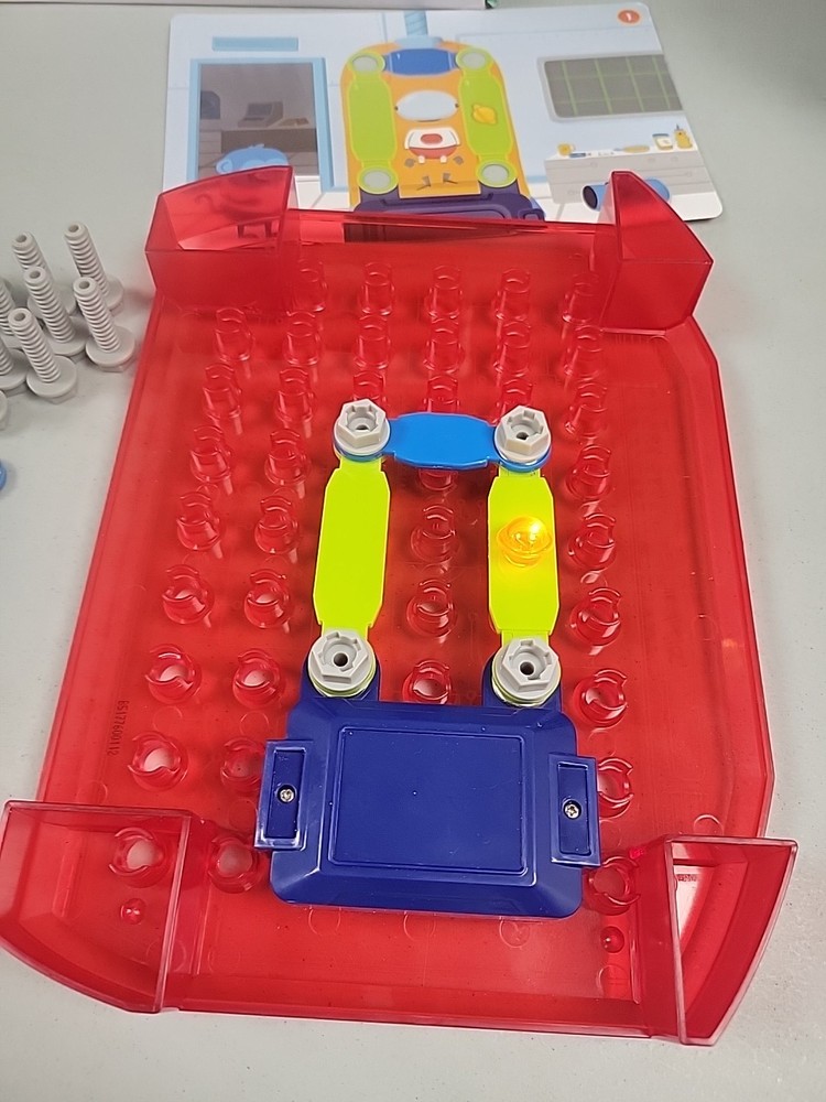 Educational Insights Design & Drill Space Circuits - Ages 5+