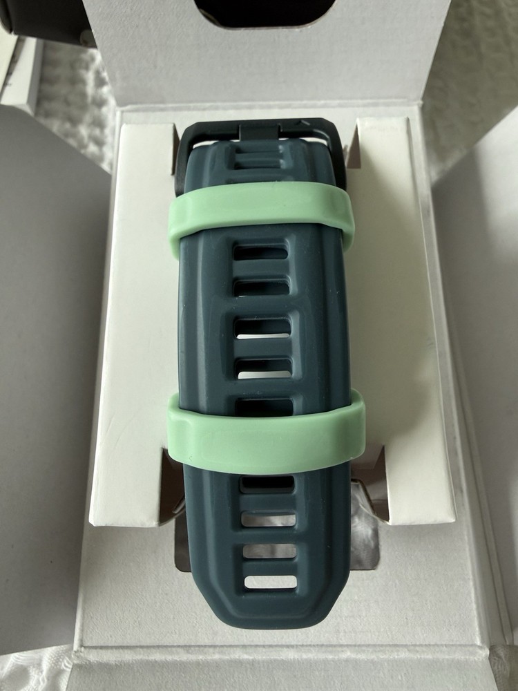 Garmin Instinct 3 AMOLED Display 50mm - Limited Edition
