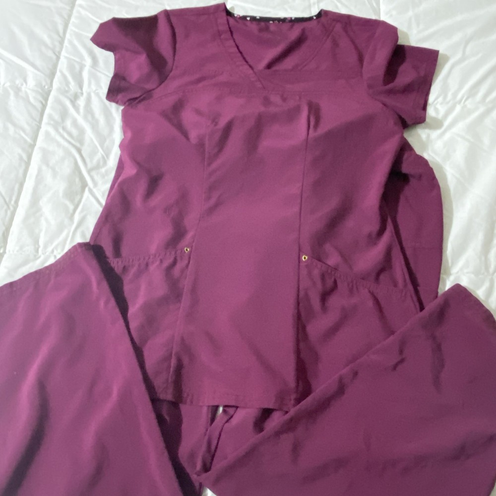 Hear soul  Scrub Set top Size Small button Large