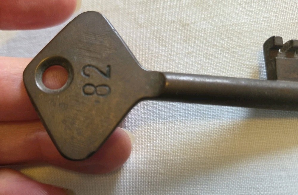 Solid Brass Skeleton Key Thick Barrel Marked GYRO Diamond Head Security Cabinet