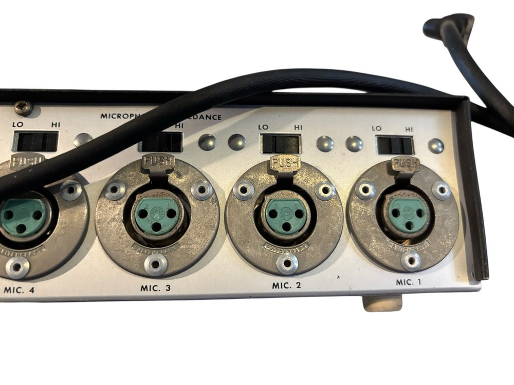 Shure M688 hi/low microphone mixer powers on