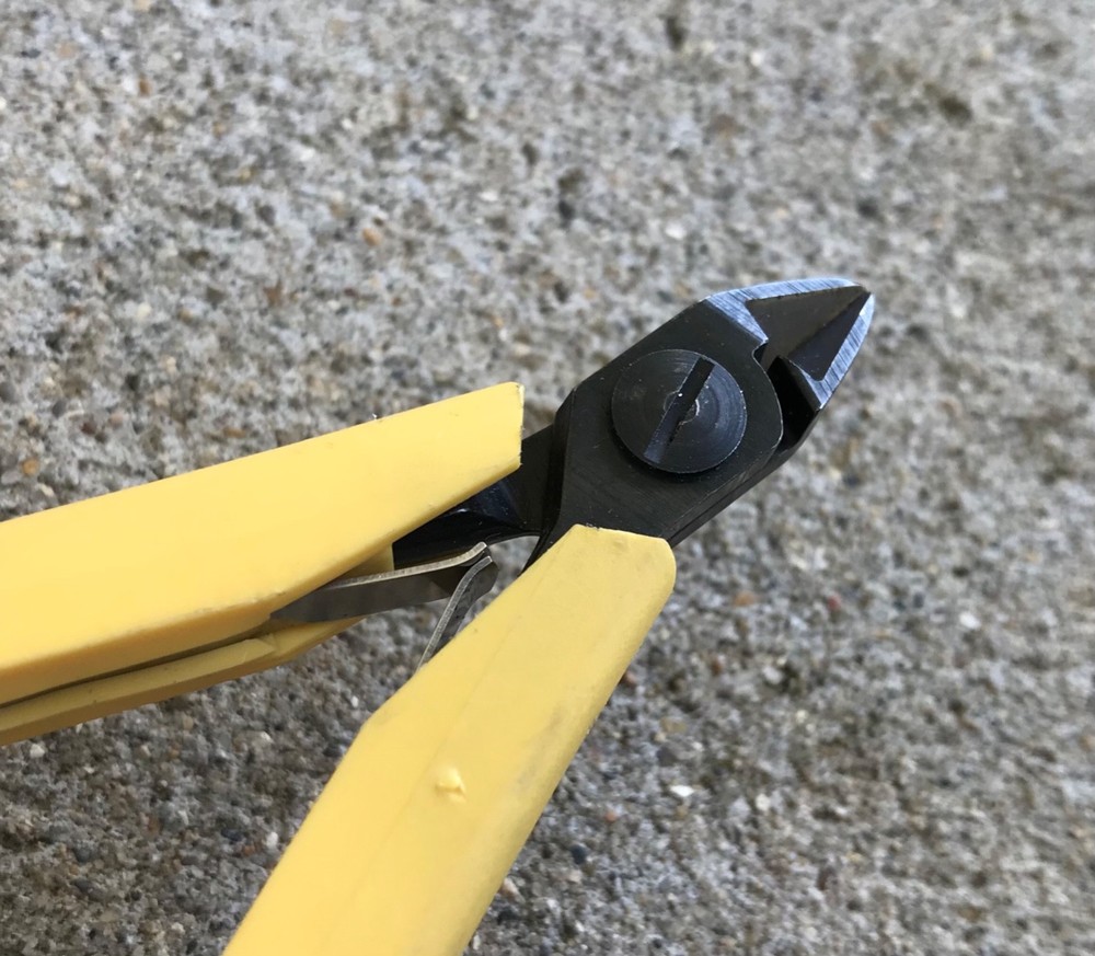 8140 Lindstrom diagonal side wire cutter, cuts