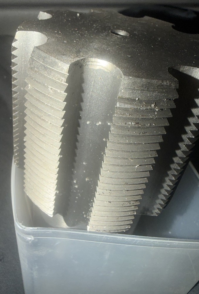 3’-8 NPT CS Threading Tap