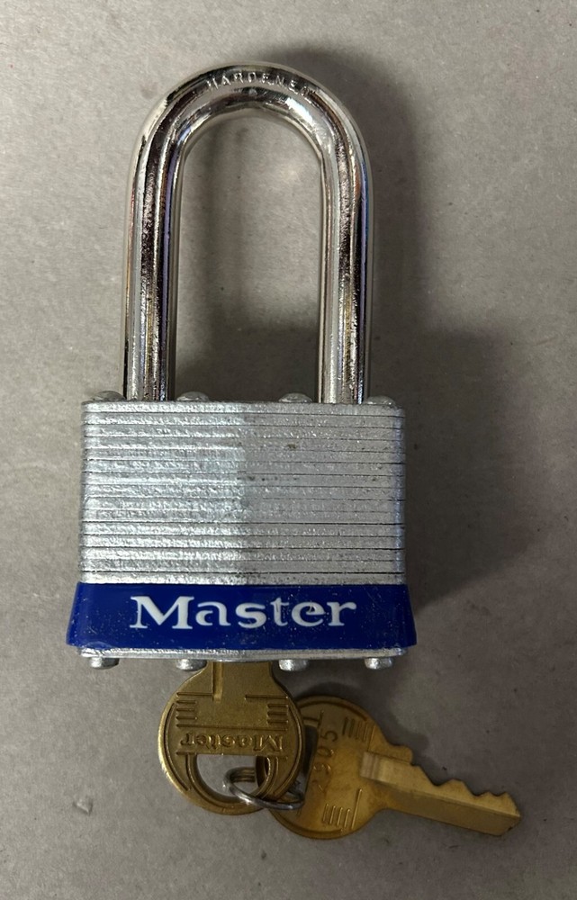 Master Lock Padlock 1LFKD with 2 Keys