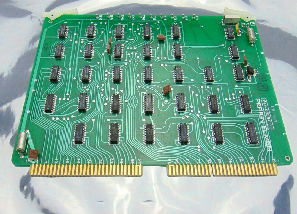 Perkin Elmer 644-0958-002 PCB Circuit Board *used working