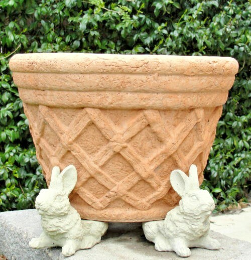 VINTAGE RABBIT POT FEET (2 Sets/6 Pcs) Solid Concrete Garden Bunny Planter Riser