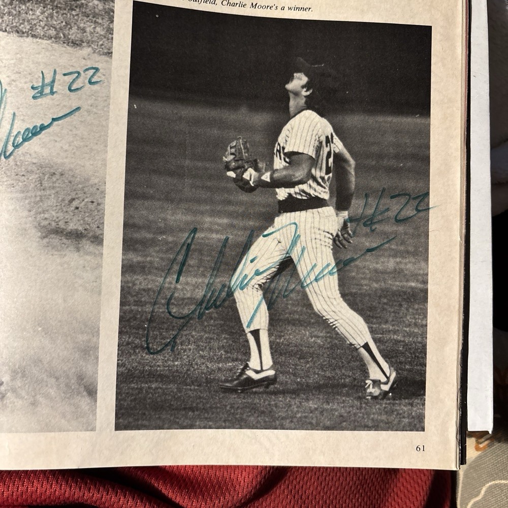 1982 Brewers Championship Program /signed 2x R.Lerch, 5x C.Moore