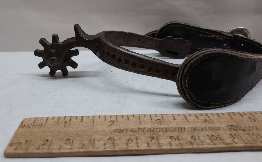 single Cowboy SPUR - RIGHT - Fixed Button - listing #903253