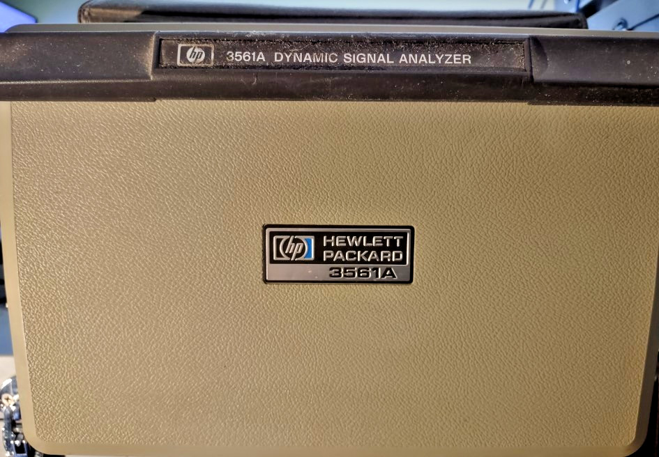 HP 3561A Dynamic Signal Analyzer – High-Resolution FFT – Bench-Tested & Passing