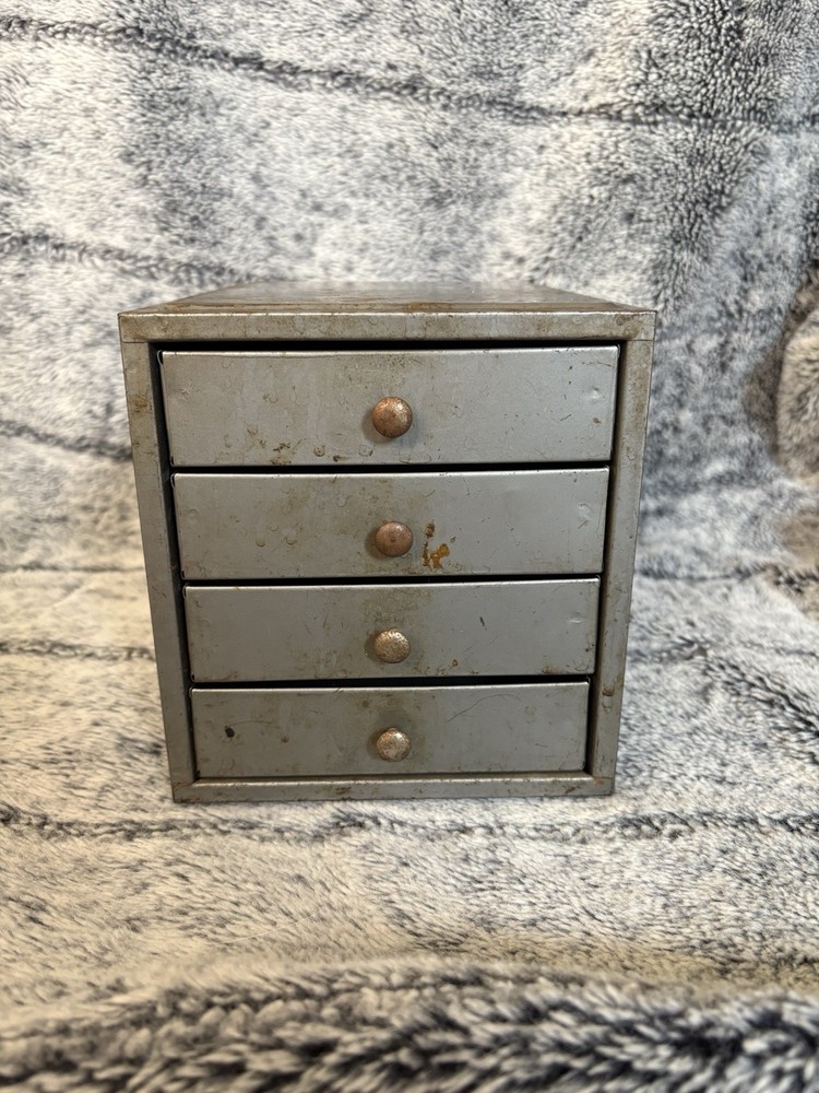 Vintage metal storage box #B4