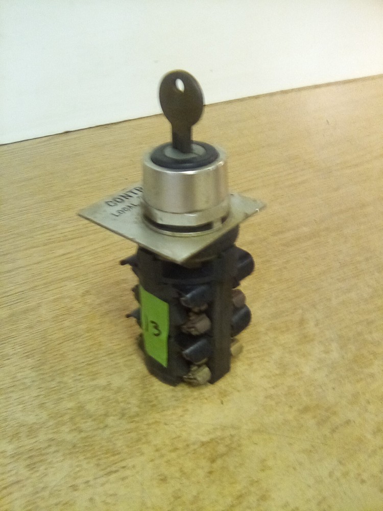 Honeywell Microswitch (2) EG A156 Selector Switch With Key