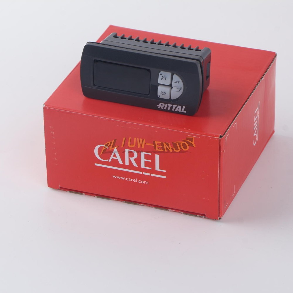 1PCS New CAREL PJRIW0TT5K Temperature Controller