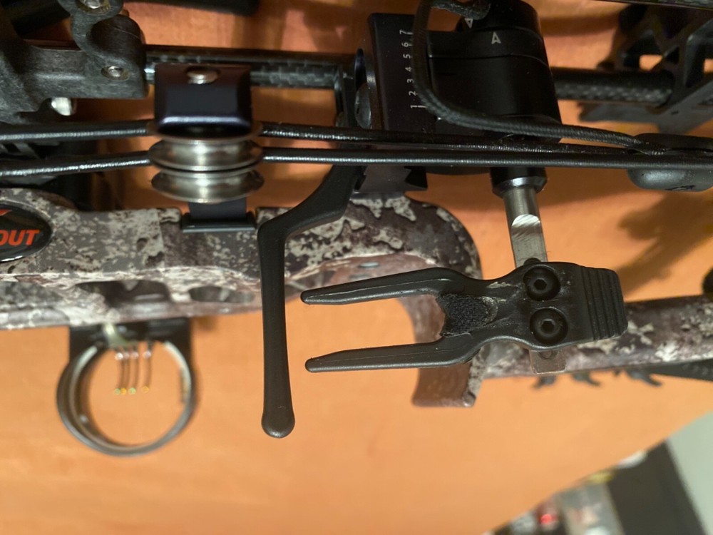 Hunting bows for sale