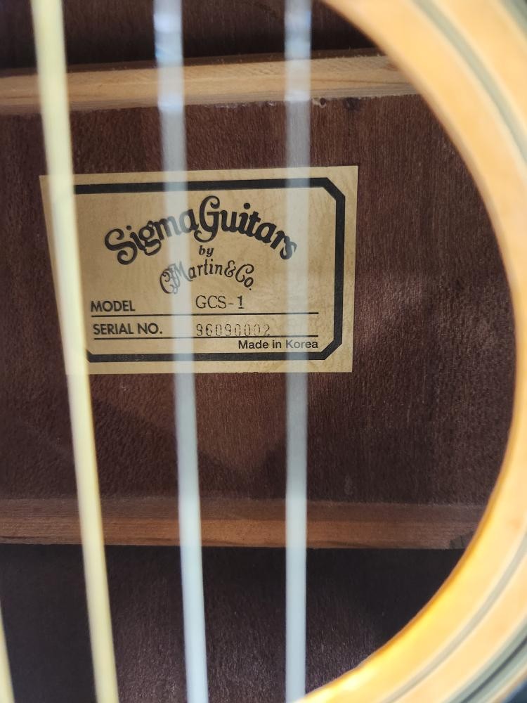 SIGMA GUITARS BY MARTIN CO (P22016755)