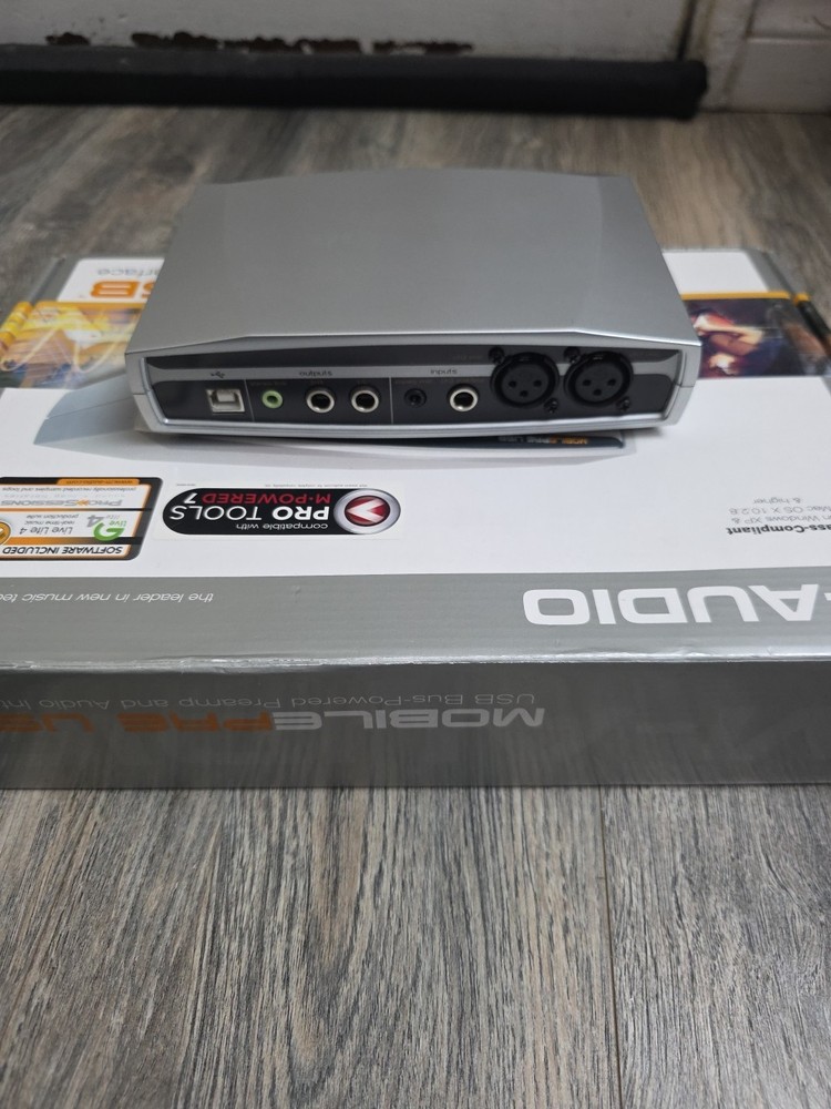 PreAmp Audio Interface With Cord M-Audio MobilePre USB