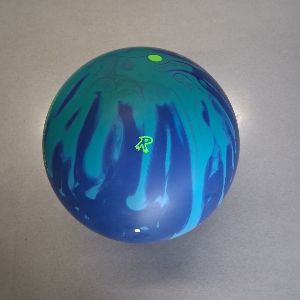 Radical Innovator Solid 1ST QUALITY bowling ball 16 LB. NEW IN BOX!! #070