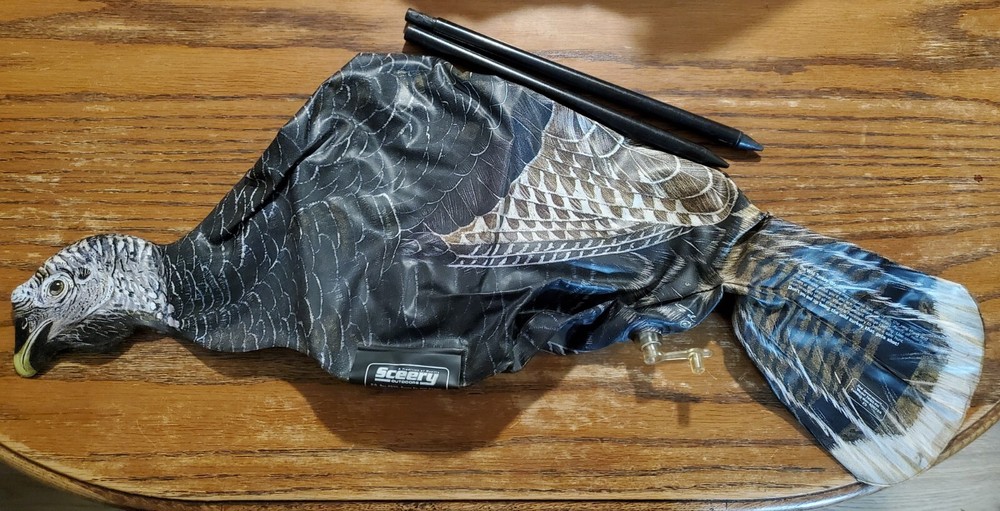 Sceery Inflatable Turkey Decoy w/Stake