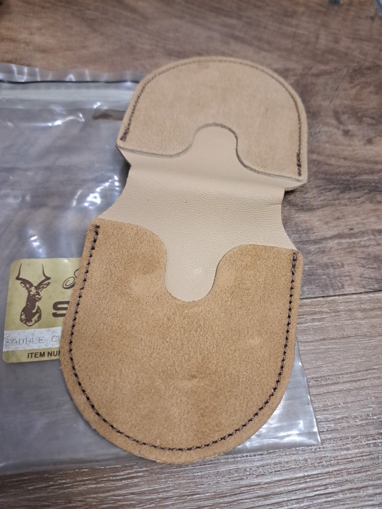 Vtg. Safariland Double Saddle Style Cuff Case